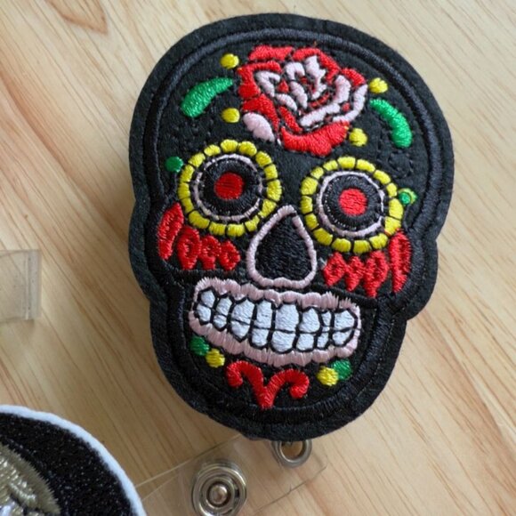 Vintage Horror Movie Badge Reel Set Saw Pennywise Sugar & Skull Designs Patches - Picture 6 of 10